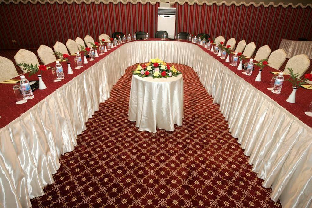 Dammam Hotel Buitenkant foto
